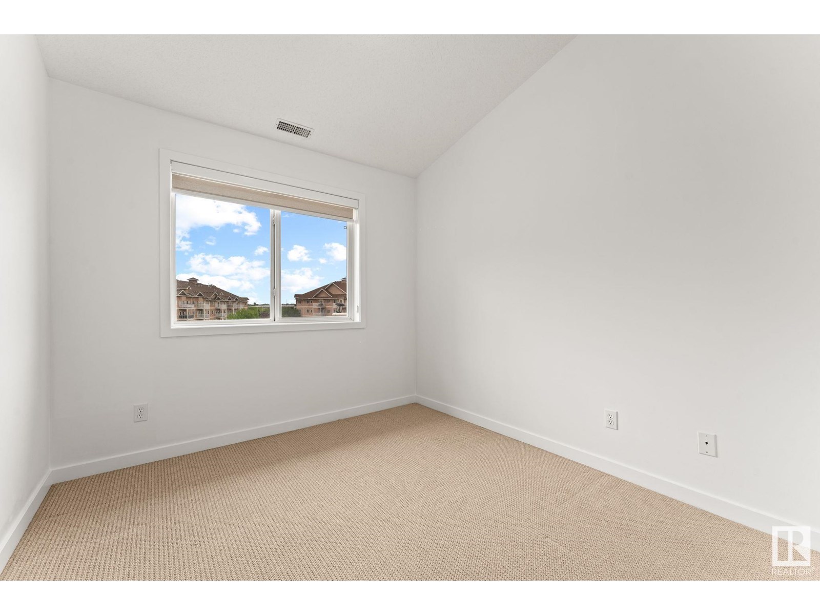 Photo 21 of 426 4312 139 Av Nw, Edmonton AB