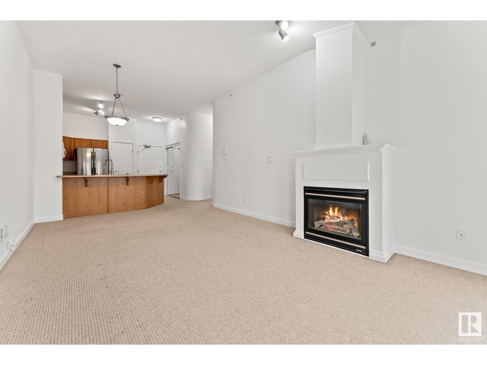 Photo 11 of 426 4312 139 Av Nw, Edmonton AB