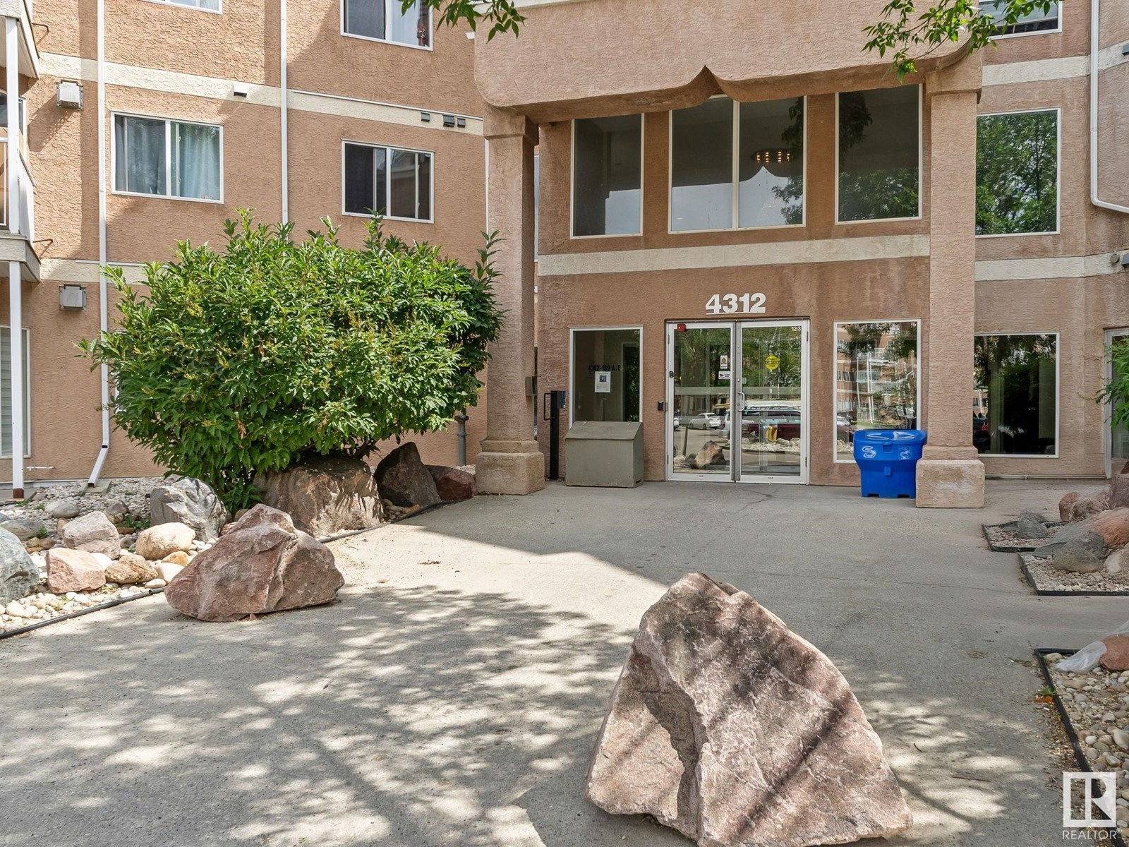 Photo 46 of 426 4312 139 Av Nw, Edmonton AB