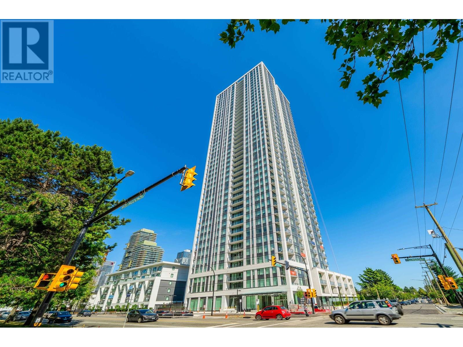 Photo 1 of 901 6468 Willingdon Avenue, Burnaby BC