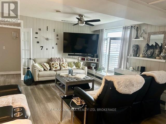 Photo 2 of 6681 Frederica Street, Niagara Falls ON