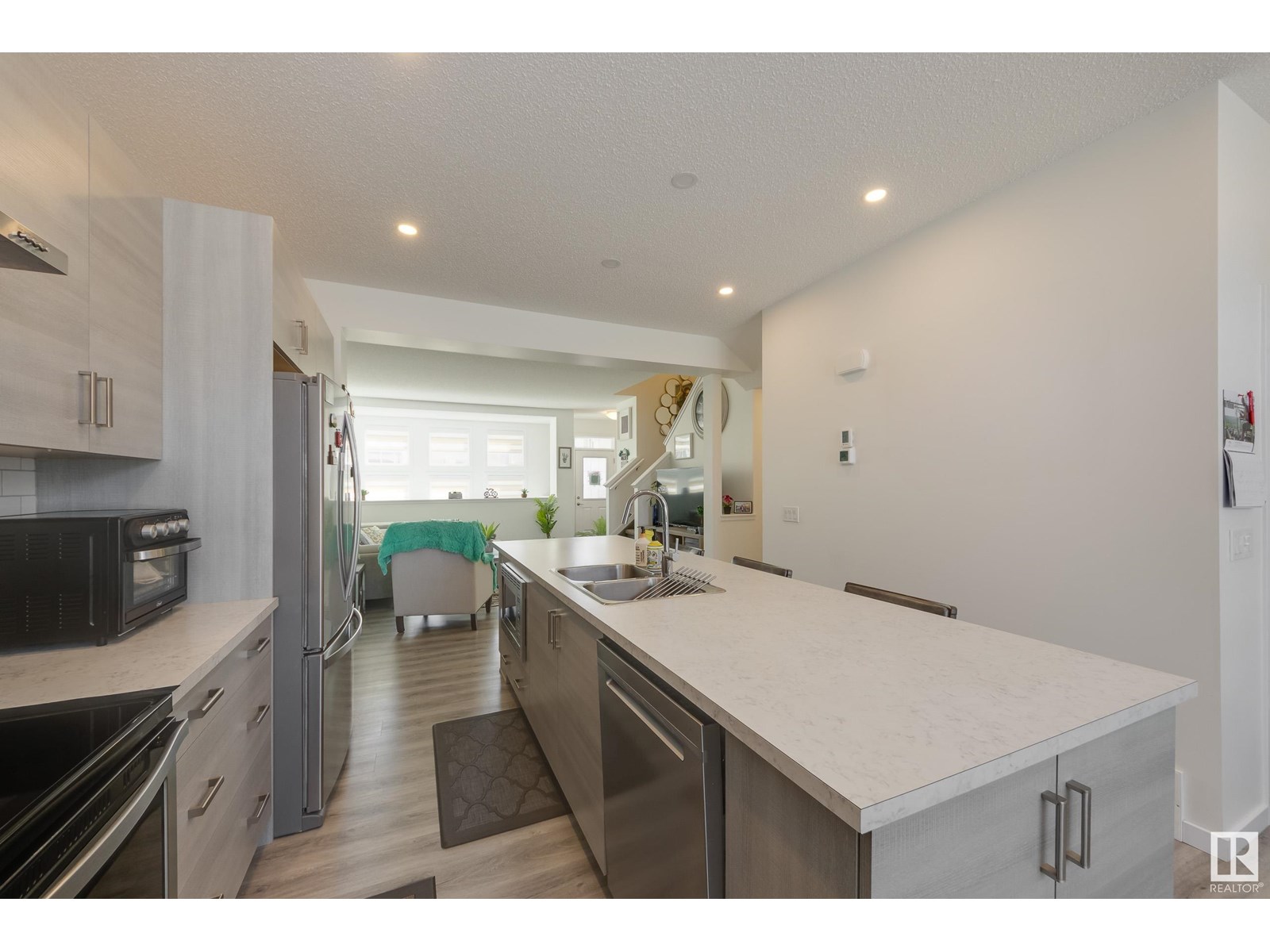 Photo 24 of 4613 Alwood Wy Sw, Edmonton AB