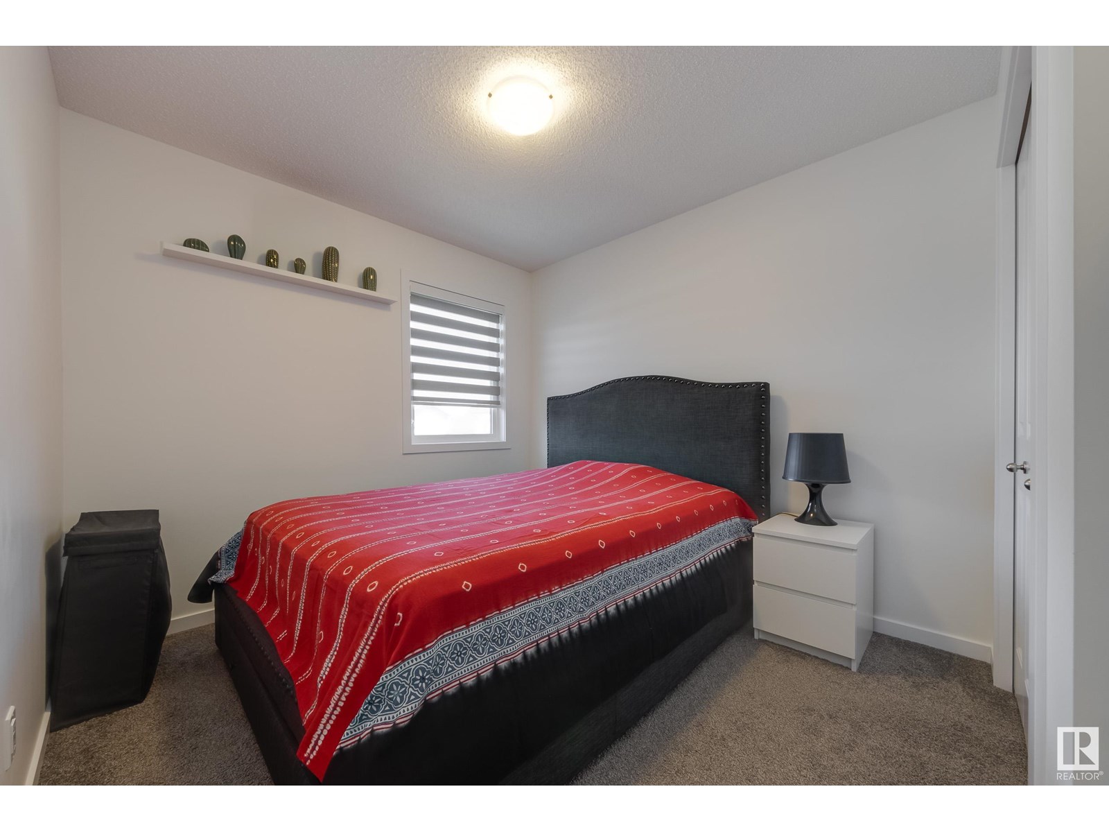 Photo 12 of 4613 Alwood Wy Sw, Edmonton AB