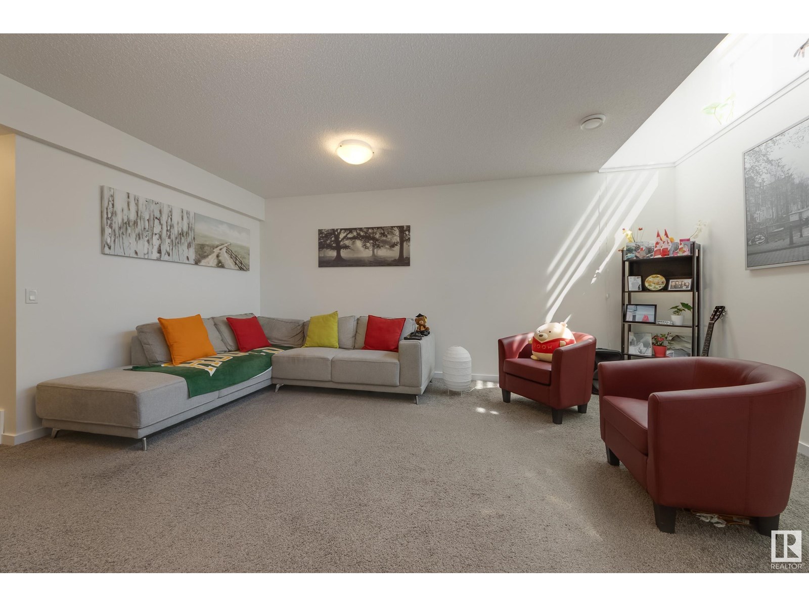 Photo 17 of 4613 Alwood Wy Sw, Edmonton AB