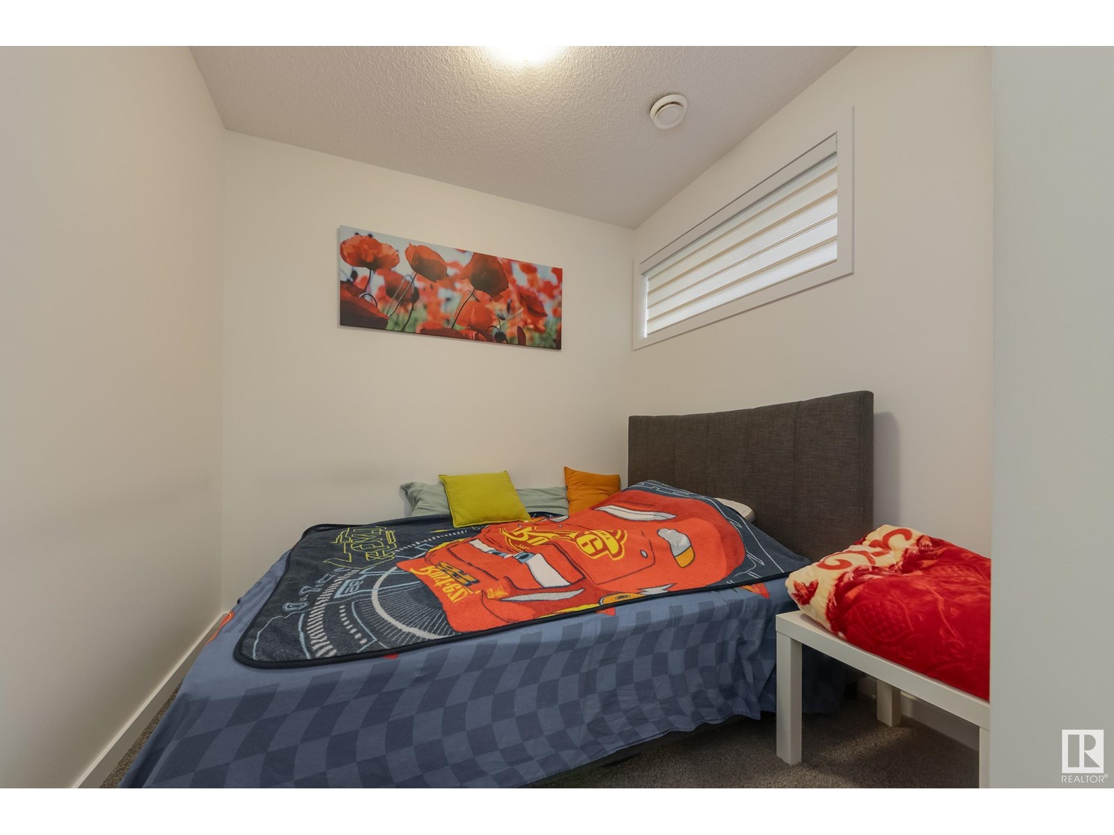Photo 7 of 4613 Alwood Wy Sw, Edmonton AB