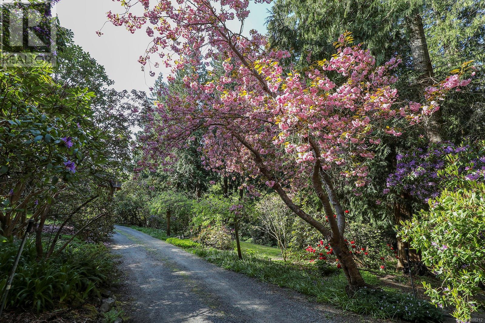 Photo 15 of 2399 Garry Oak Dr, Nanoose Bay BC