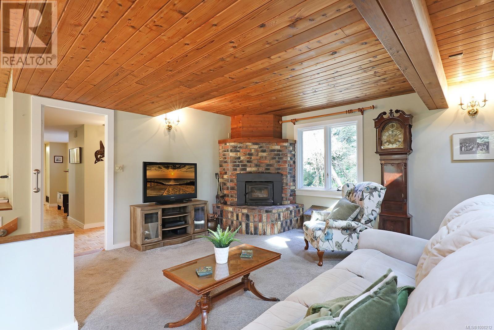 Photo 30 of 2399 Garry Oak Dr, Nanoose Bay BC
