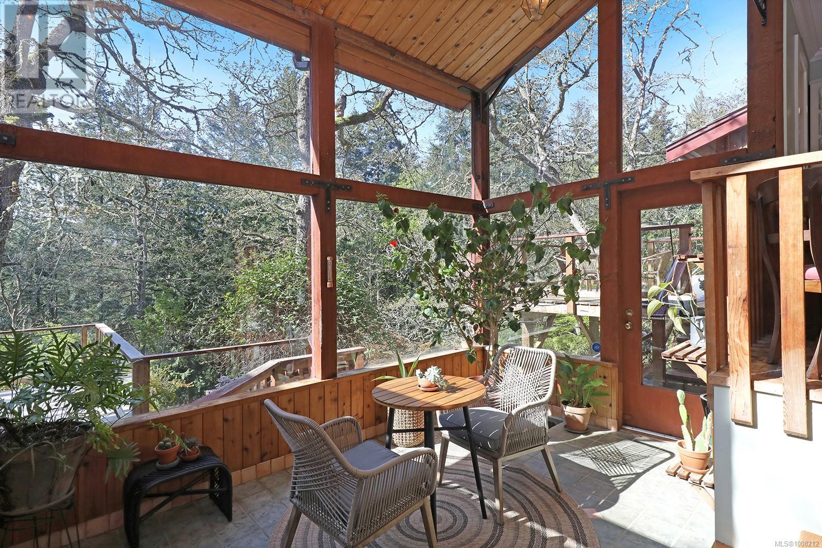 Photo 6 of 2399 Garry Oak Dr, Nanoose Bay BC