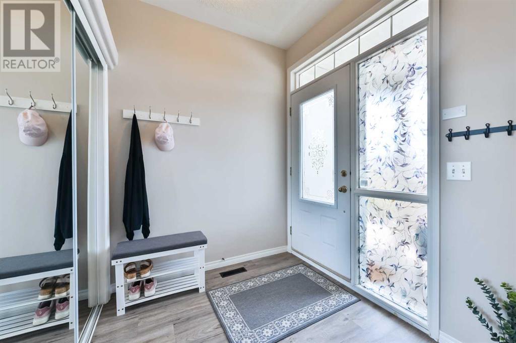 Single Family House for Sale in  Sierra Morena Landing SW Signal Hill Calgary 