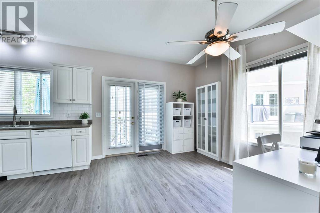 Single Family House for Sale in  Sierra Morena Landing SW Signal Hill Calgary 