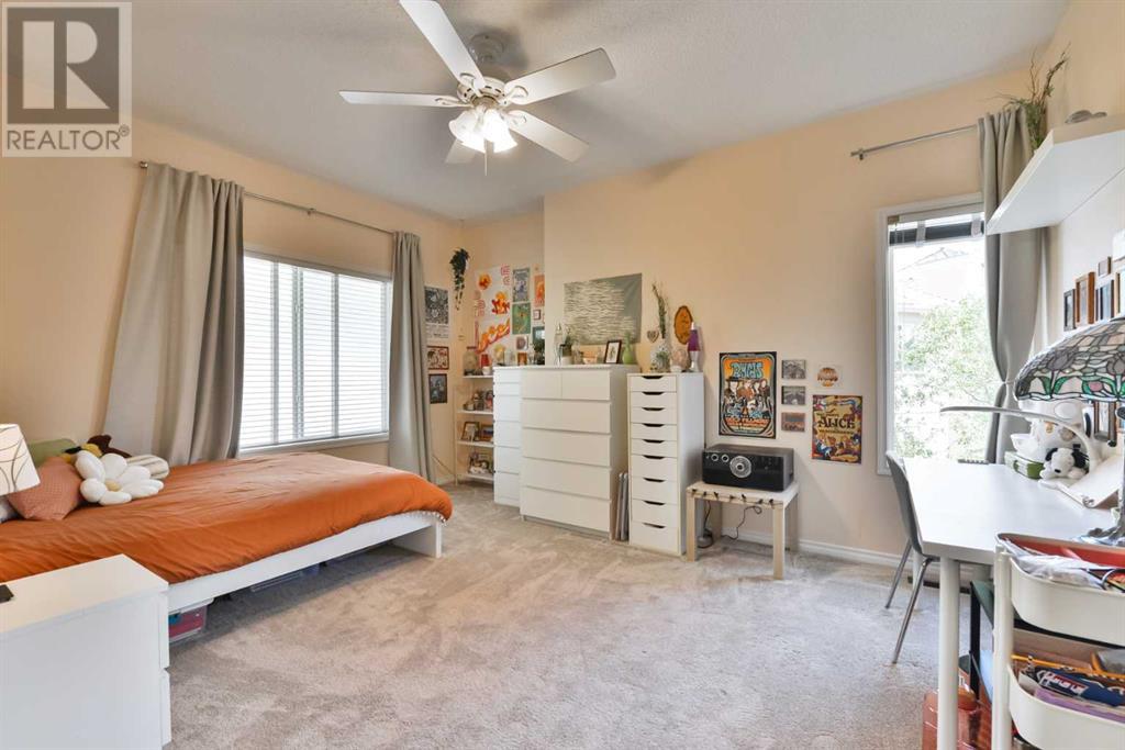 Single Family House for Sale in  Sierra Morena Landing SW Signal Hill Calgary 