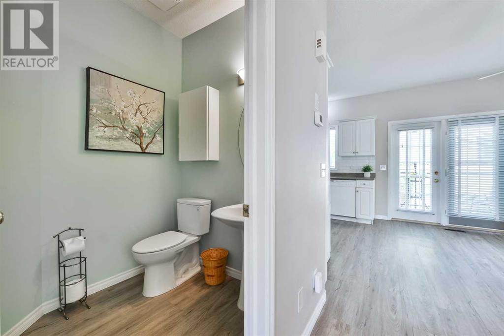Single Family House for Sale in  Sierra Morena Landing SW Signal Hill Calgary 