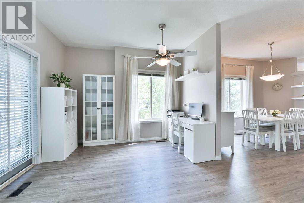 Single Family House for Sale in  Sierra Morena Landing SW Signal Hill Calgary 