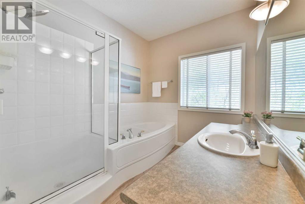 Single Family House for Sale in  Sierra Morena Landing SW Signal Hill Calgary 