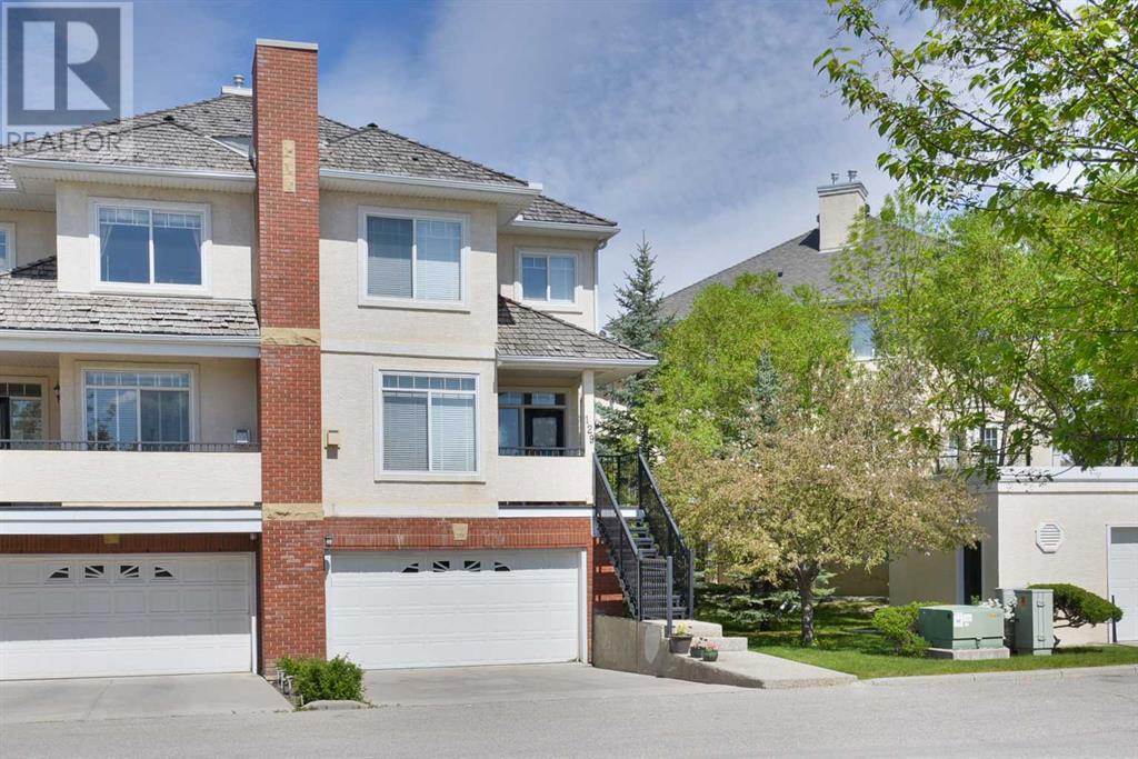 Single Family House for Sale in  Sierra Morena Landing SW Signal Hill Calgary 