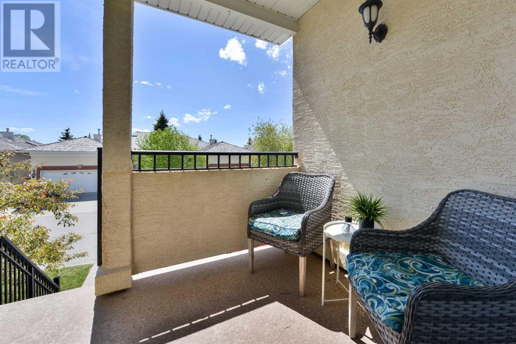 Single Family House for Sale in  Sierra Morena Landing SW Signal Hill Calgary 