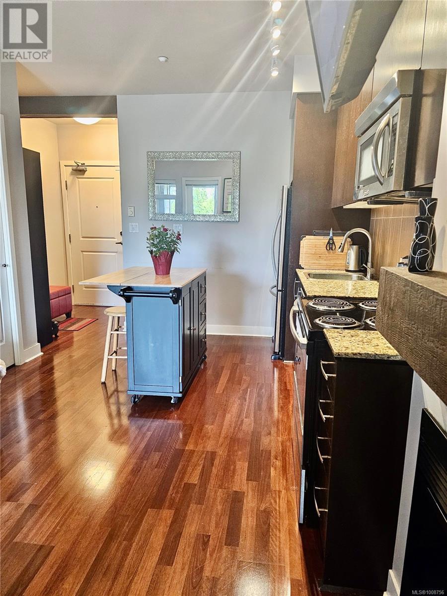 Photo 10 of 219 1395 Bear Mountain Pkwy, Langford BC