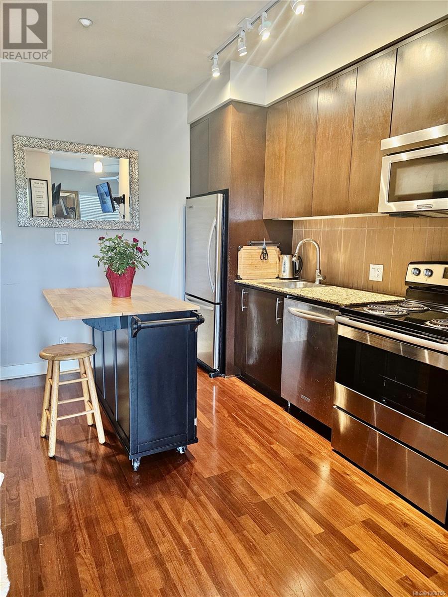 Photo 12 of 219 1395 Bear Mountain Pkwy, Langford BC