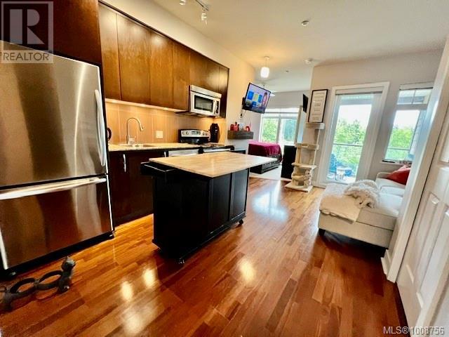 Photo 9 of 219 1395 Bear Mountain Pkwy, Langford BC