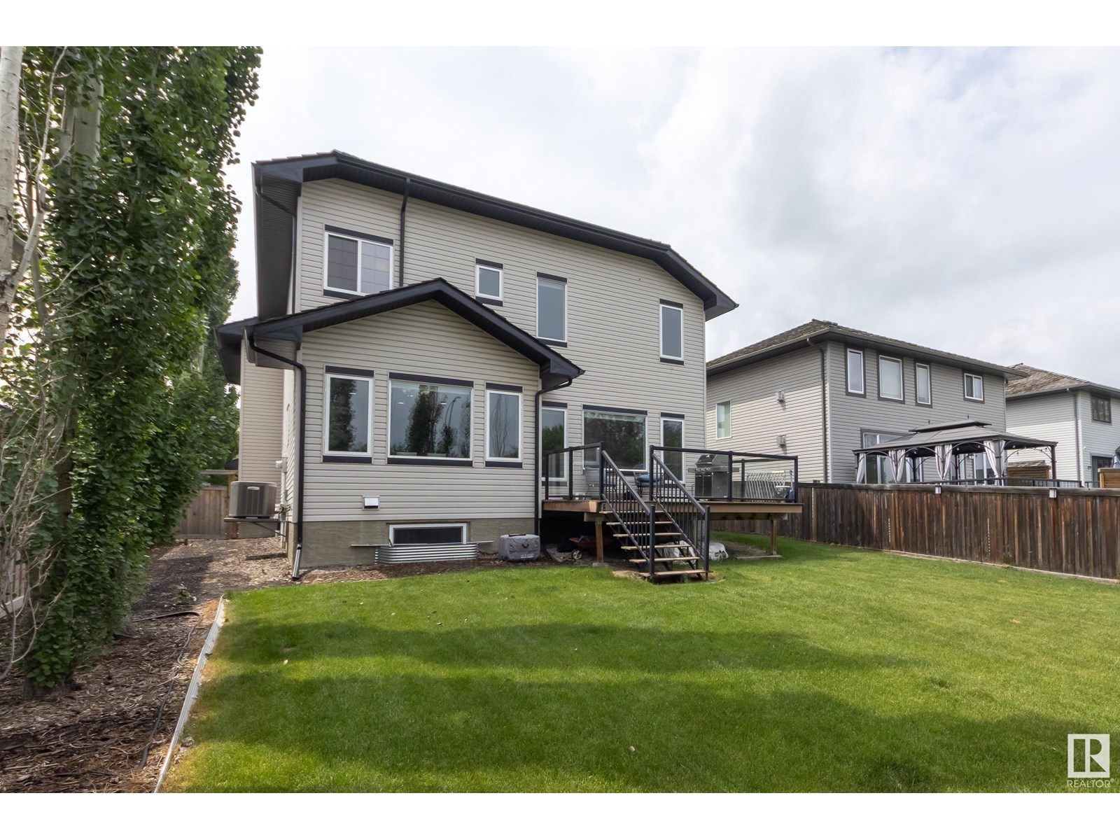 Photo 16 of 125 Weber Cl Nw, Edmonton AB