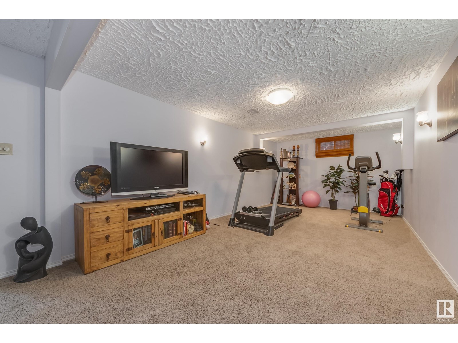 Photo 29 of 12920 93 St Nw, Edmonton AB
