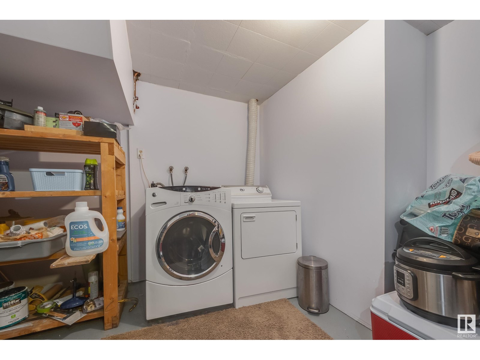 Photo 32 of 12920 93 St Nw, Edmonton AB