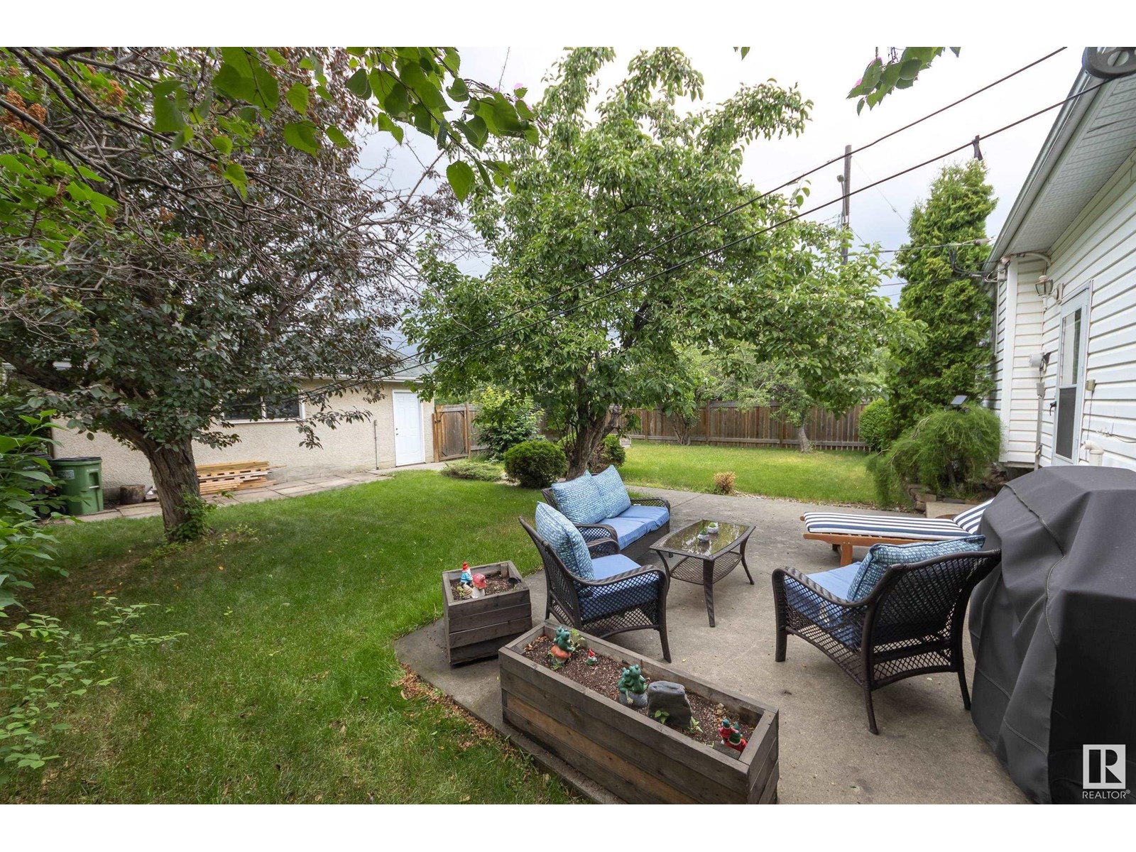 Photo 36 of 12920 93 St Nw, Edmonton AB