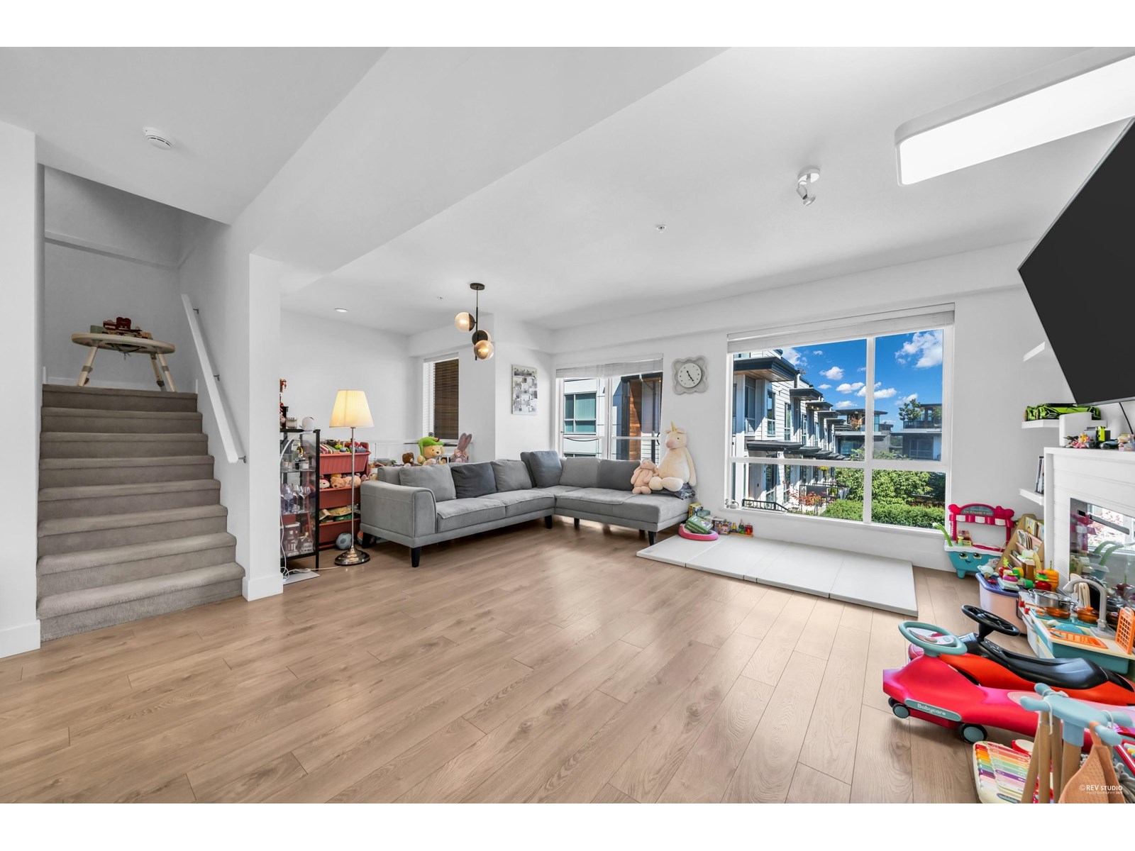 Photo 8 of 14 2825 159 Street, Surrey BC
