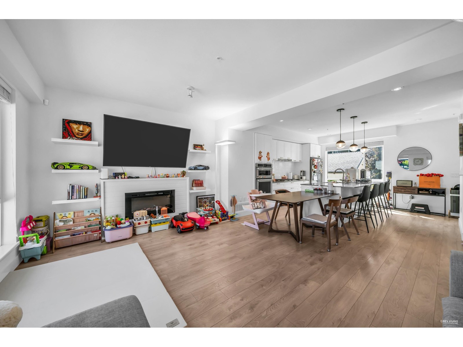Photo 9 of 14 2825 159 Street, Surrey BC