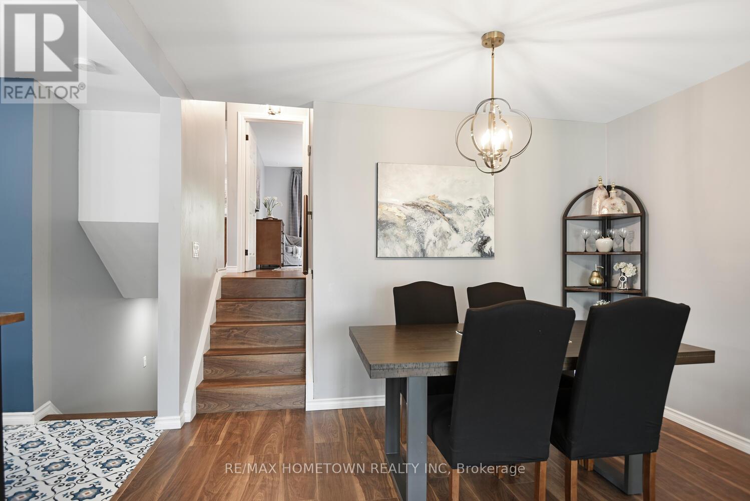 Photo 13 of 108 Windsor Drive, Brockville ON