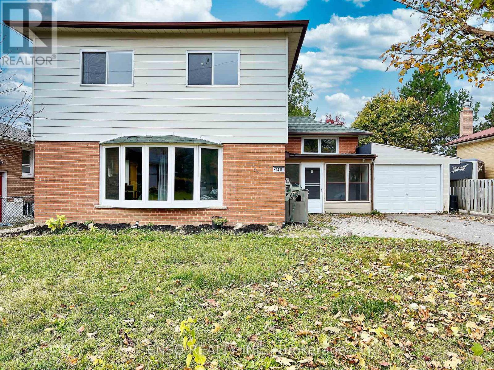 24 GENTRY CRESCENT - 2