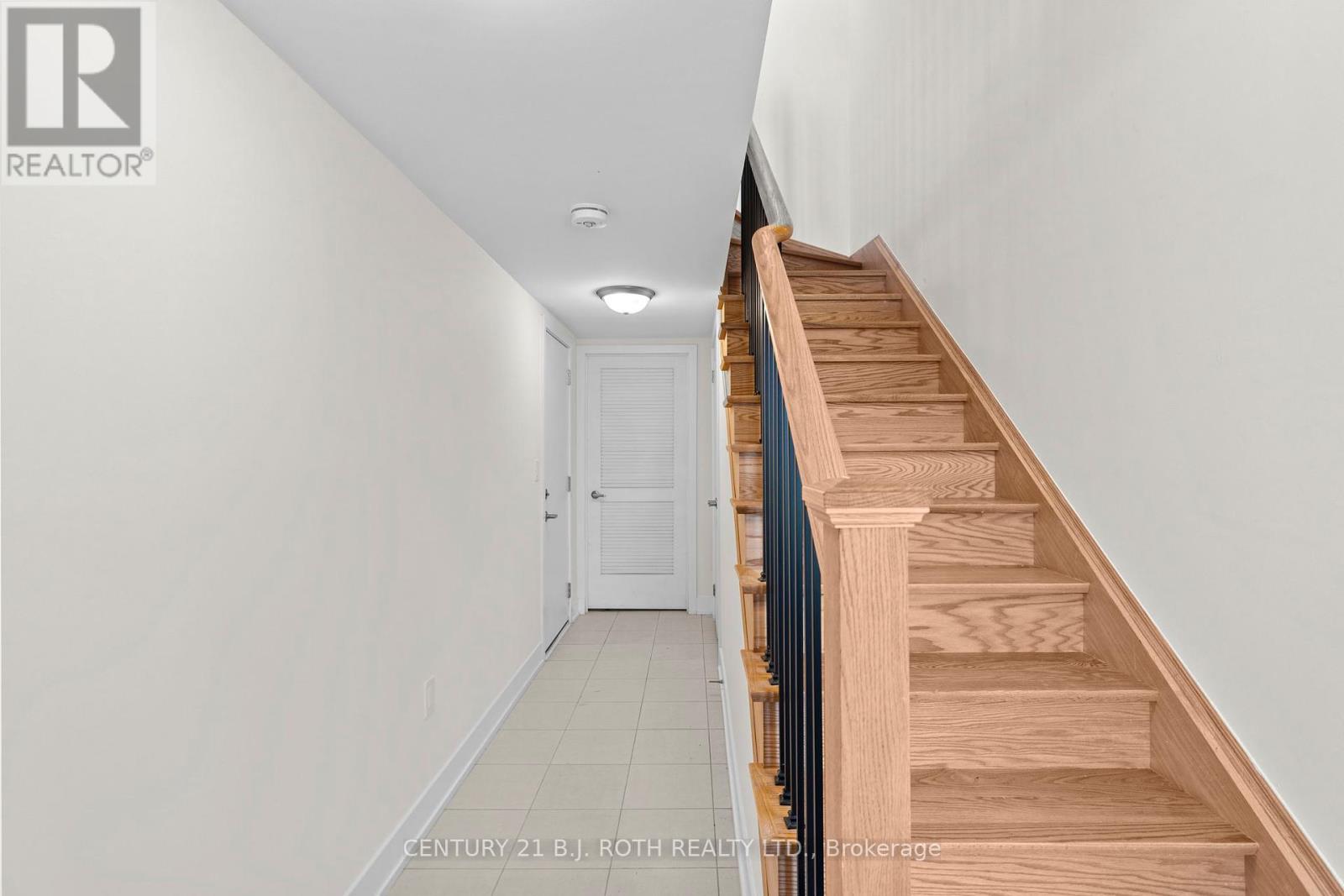 Photo 36 of 3 Mariners Pier Way, Orillia ON