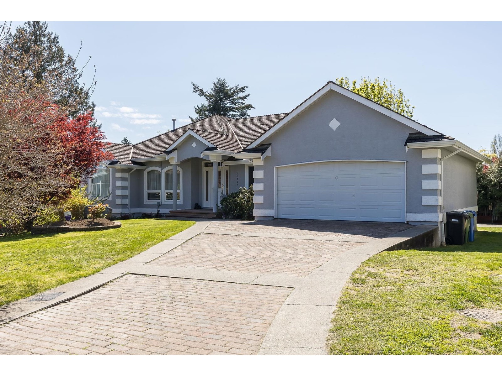 Photo 2 of 35148 Knox Crescent, Abbotsford BC