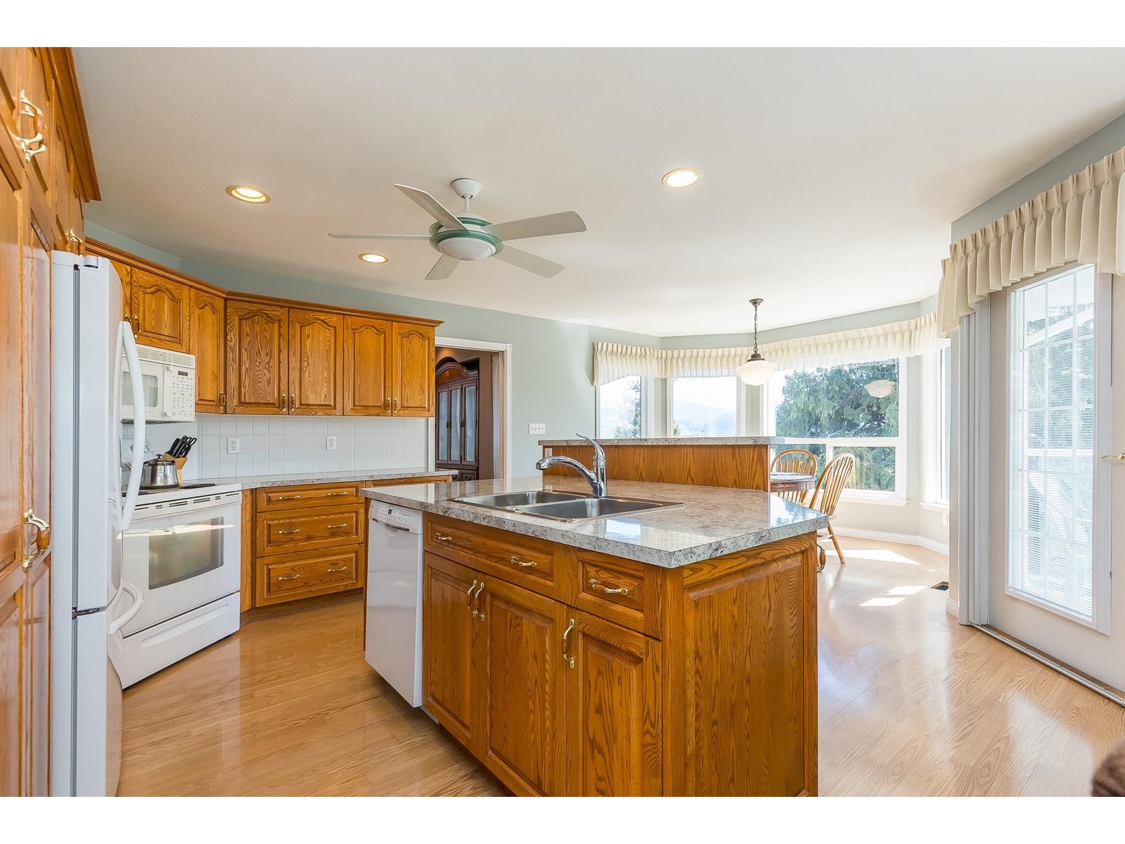 Photo 6 of 35148 Knox Crescent, Abbotsford BC