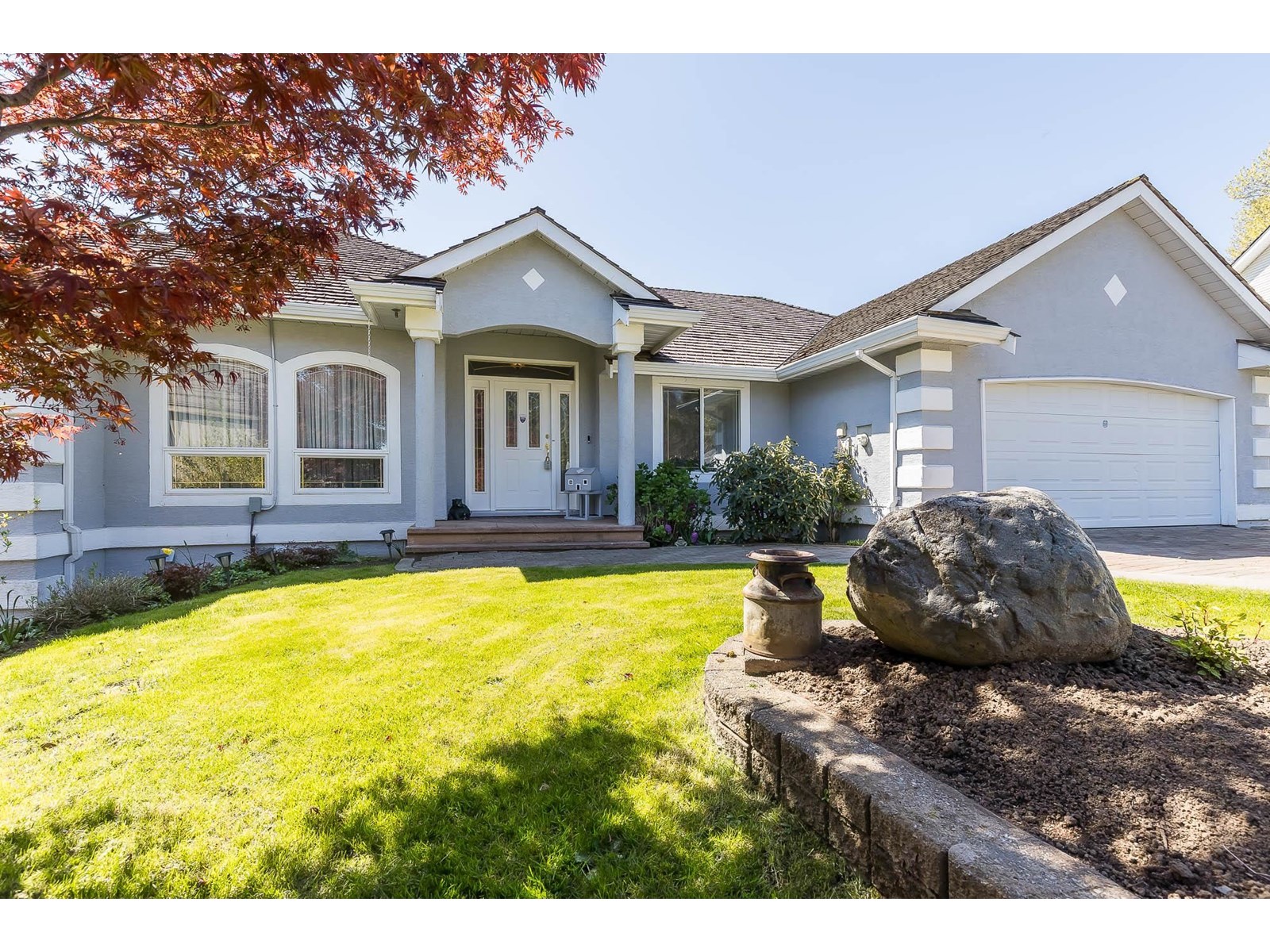 Photo 1 of 35148 Knox Crescent, Abbotsford BC