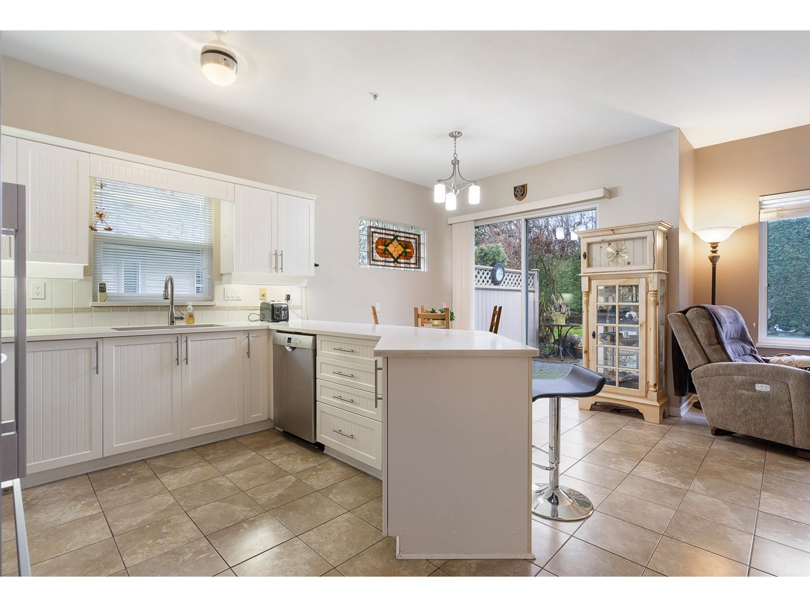 Photo 9 of 100 9025 216 Street, Langley BC