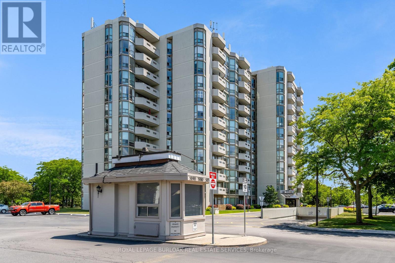 Photo 18 of 207 5070 Pinedale Avenue, Burlington ON