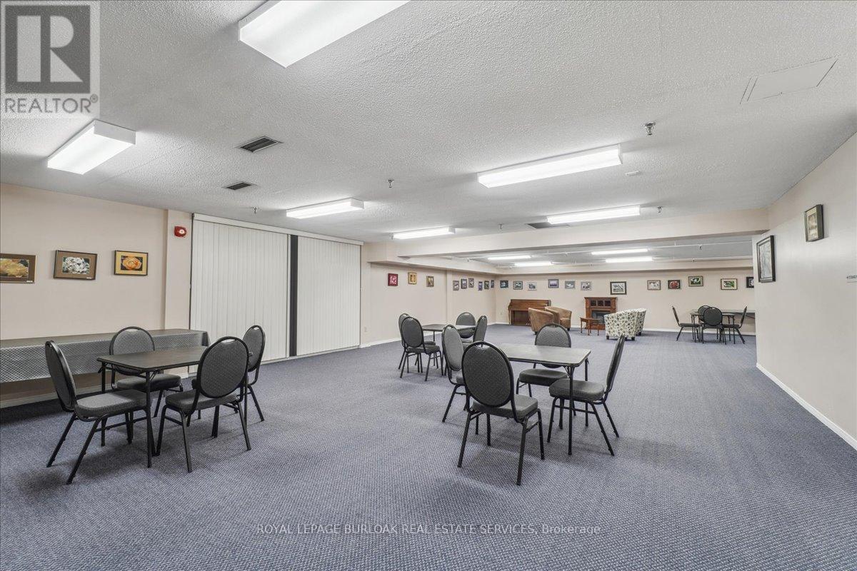 Photo 27 of 207 5070 Pinedale Avenue, Burlington ON
