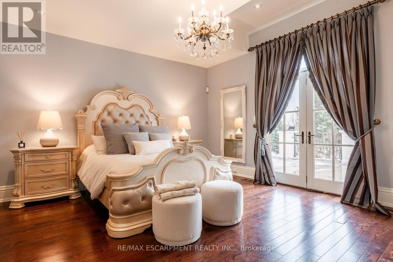 Photo 22 of 2594 Bluffs Way, Burlington ON