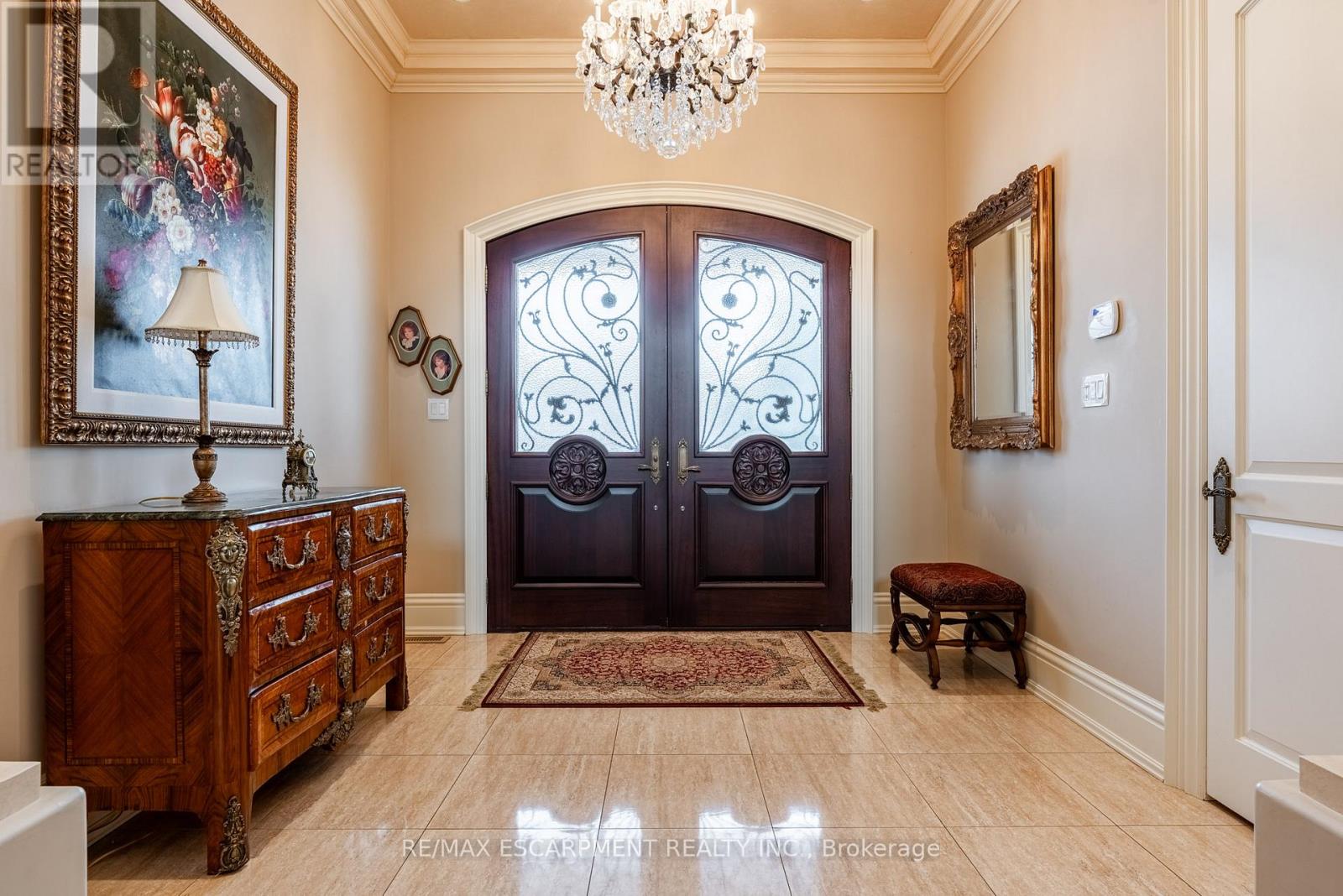 Photo 3 of 2594 Bluffs Way, Burlington ON
