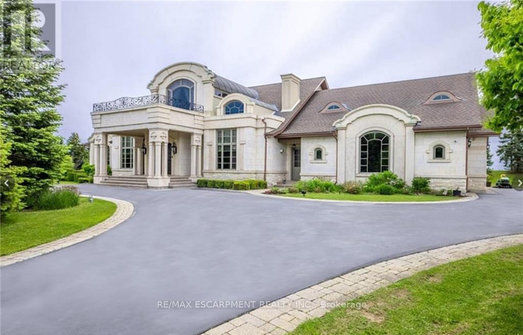 Photo 43 of 2594 Bluffs Way, Burlington ON