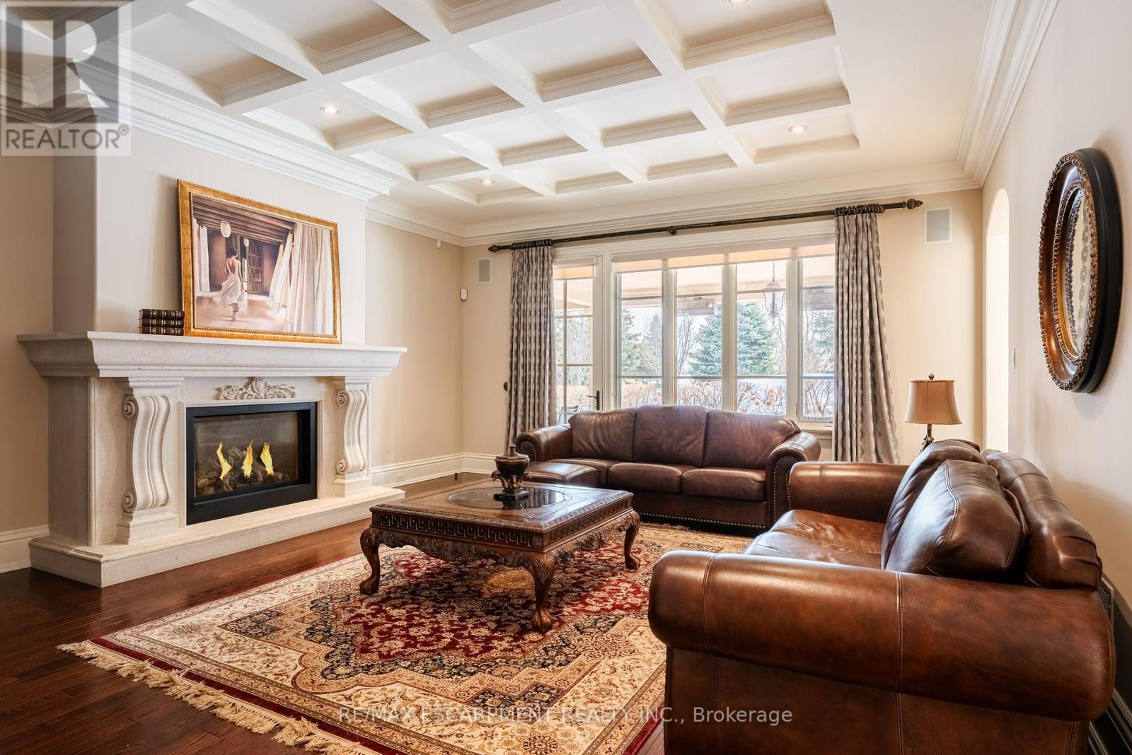 Photo 7 of 2594 Bluffs Way, Burlington ON