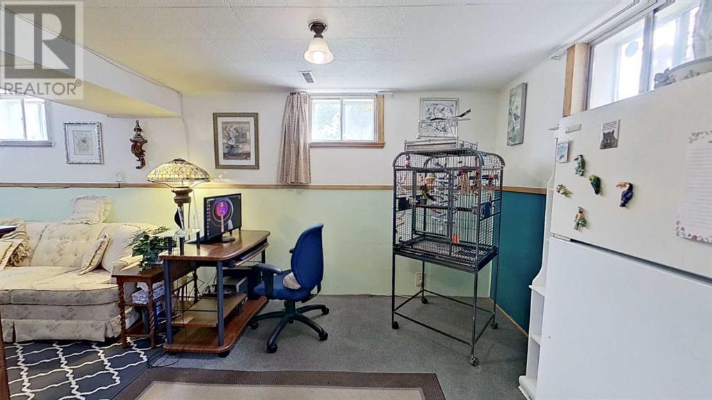 Single Family House Bungalow for Sale in   Avenue NE Renfrew Calgary 