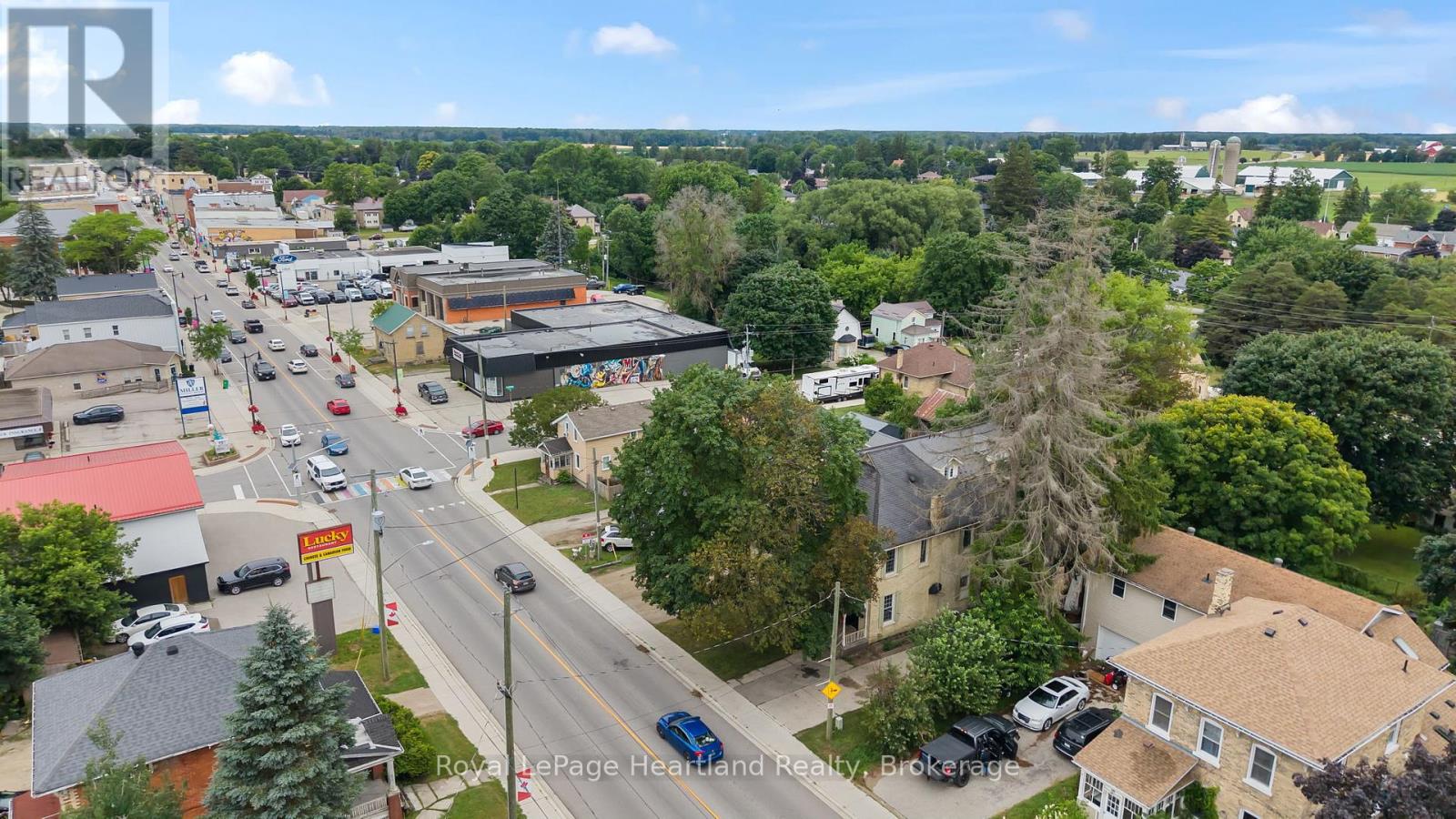Photo 40 of 125 Elora Street S, Minto ON