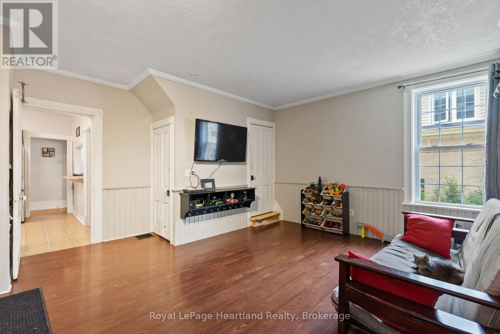 Photo 19 of 125 Elora Street S, Minto ON