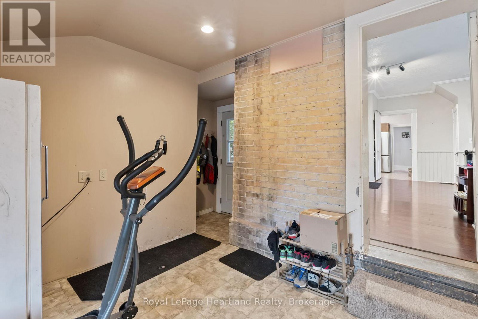 Photo 22 of 125 Elora Street S, Minto ON