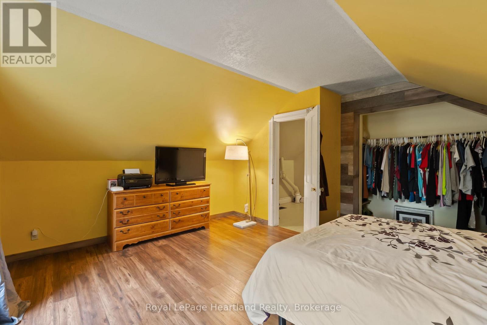 Photo 34 of 125 Elora Street S, Minto ON