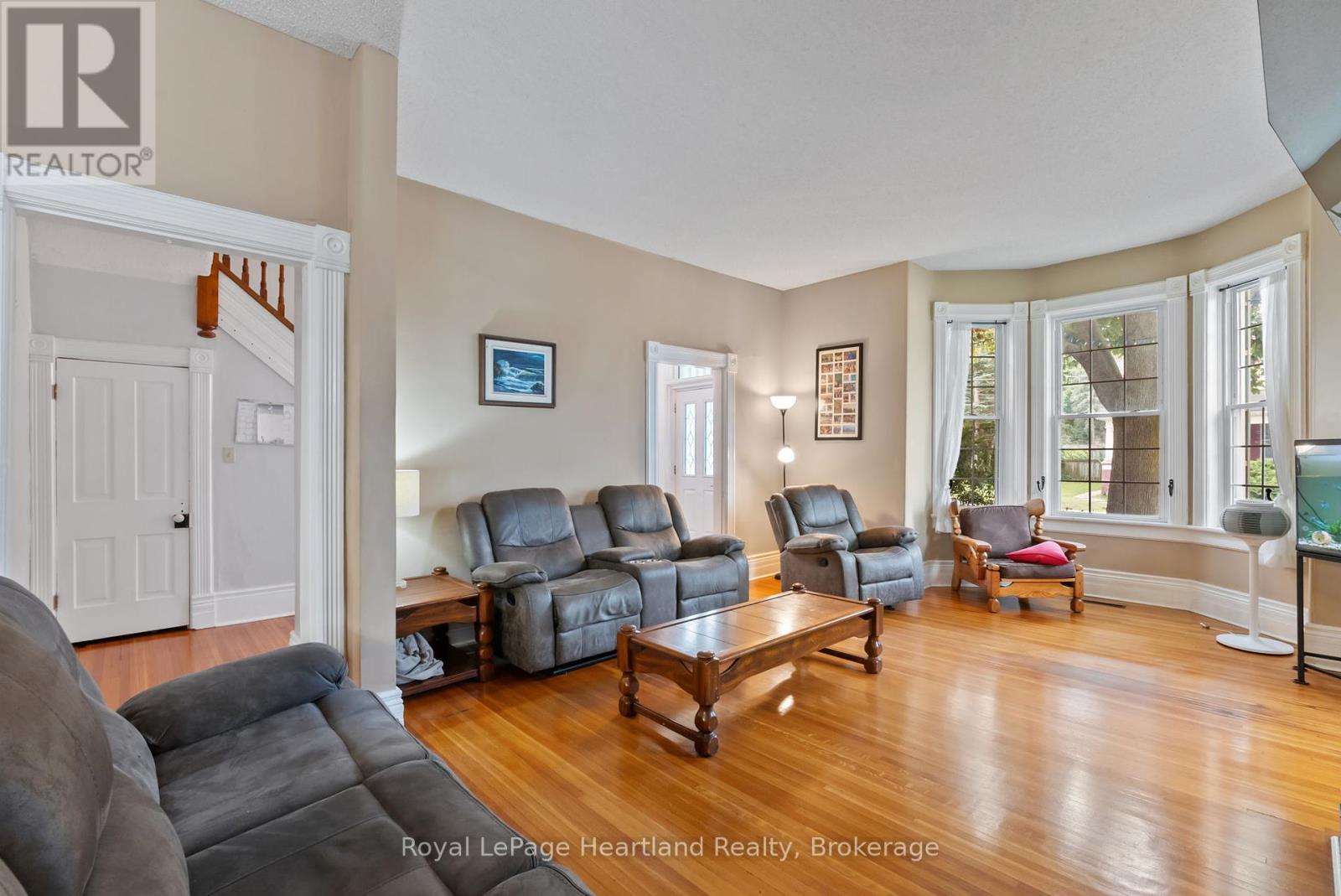 Photo 9 of 125 Elora Street S, Minto ON