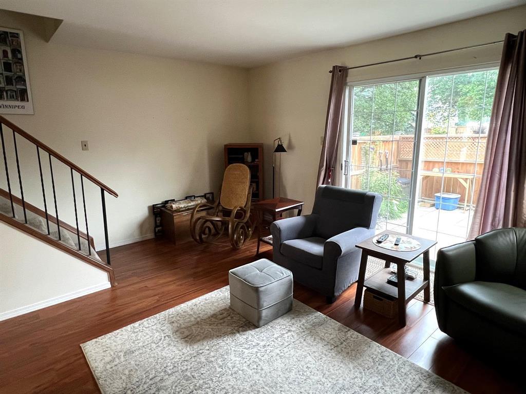 Photo 4 of 5 270 Lumsden Avenue, Winnipeg MB
