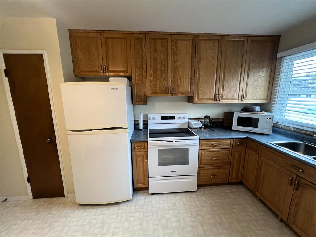 Photo 6 of 5 270 Lumsden Avenue, Winnipeg MB